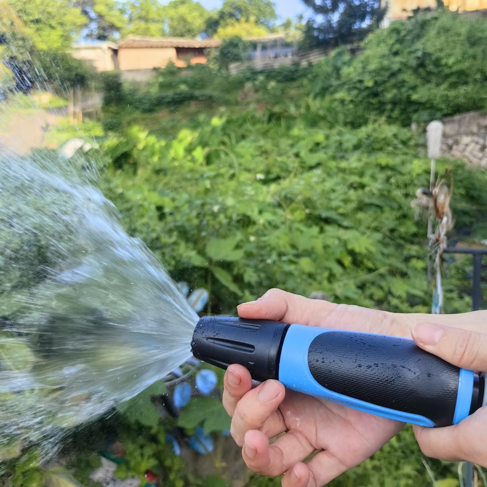 New Model Steel Cap Dual-Use Lightweight Car Wash Hose and Garden Watering High-Pressure Rotating Spray Gun 2026 New Model for Home Convenience