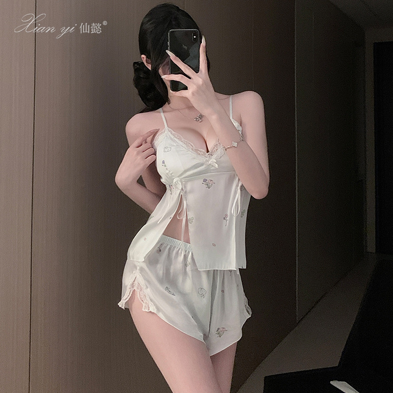 Xianyi Sexy Lingerie Pure Desire Style Lace Camisole Two-Piece Set Sweet Imitation Silk Shorts Pajamas for Women Summer 687 Xianyi Sexy Lingerie Pure Desire Style Lace Camisole Two-Piece Set Sweet Imitation Silk Shorts Pajamas for Women Summer 687