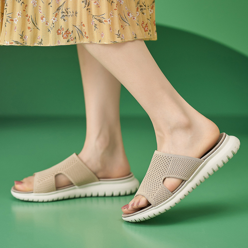 H1109 - A9 Europa y los Estados Unidos 2025 nuevos deportes MD ocio mujer zapatillas de color sólido cómodas sandalias de tamaño grande mayorista