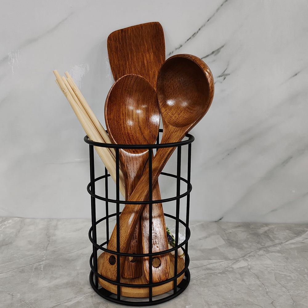 Nórdico simple cuchillo y tenedor de cocina doméstica palillos almacenamiento drenaje de madera maciza hierro forjado drenaje de agua antifusco tubo de almacenamiento