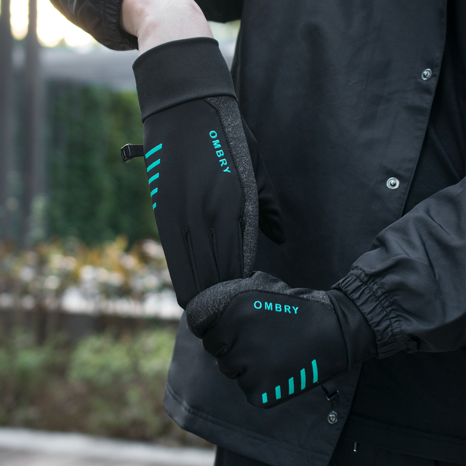 Transfronterizo fabricantes negro ciclismo al aire libre guantes térmicos a prueba de viento antideslizante guantes de bicicleta unisex carretera