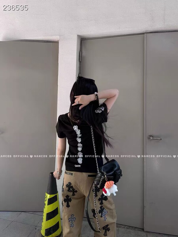 25克家夏季新款美式辣妹修身显瘦马蹄印花V领短袖T恤女款休闲百搭|undefined