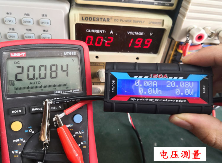 14864425408_1247123141