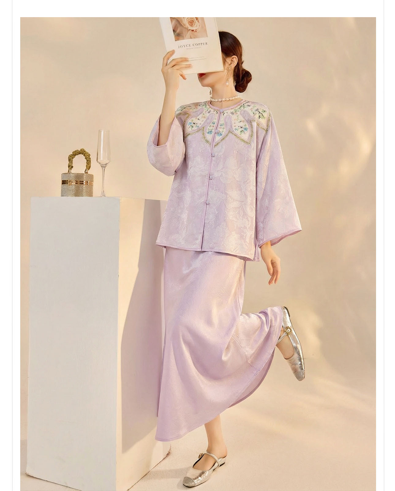Áo sơ mi nữ thêu hoa kiểu Trung Hoa mới, phong cách cổ điển, nút áo jacquard sang trọng — màu tím nhạt chi tiết 8