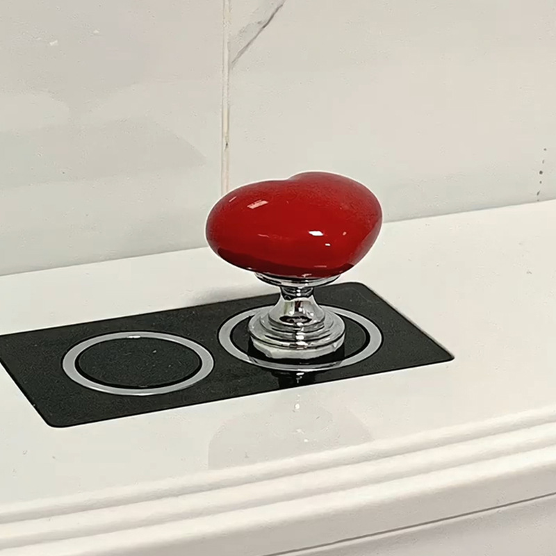 【新しい家の百個の宅配便】愛の便器は圧力器の装飾によってトイレの便器の蓋を飾って開けます。|undefined