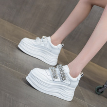 825-101秋季新款真皮松糕厚底小白鞋女魔术贴运动休闲鞋