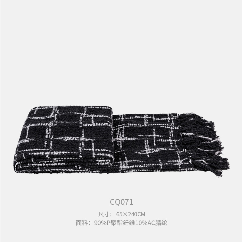 65x240cm 블랙 질감의 태슬 담요