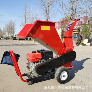 果园用的树枝粉碎机 柴油汽油款移动型树木秸秆碎技机 树枝粉碎机