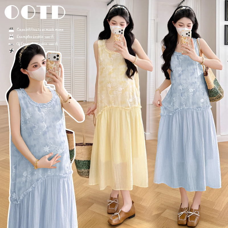 Real Shot of 2026 Summer New Sleeveless Vest Maternity Dress with Unique Heavy-Duty Patchwork Long Skirt