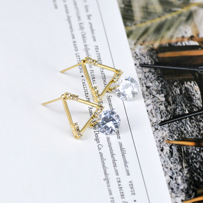 fashion simple temperament earrings Korean version inlaid zircon triangle geometric earringspicture2