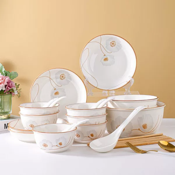 6 bowls, 4 plates, 6 spoon 6 spoon 6 chopsticks 1 soup, 1 large spoon 2 tablets, 2 sides, 2 bowls of bowls
