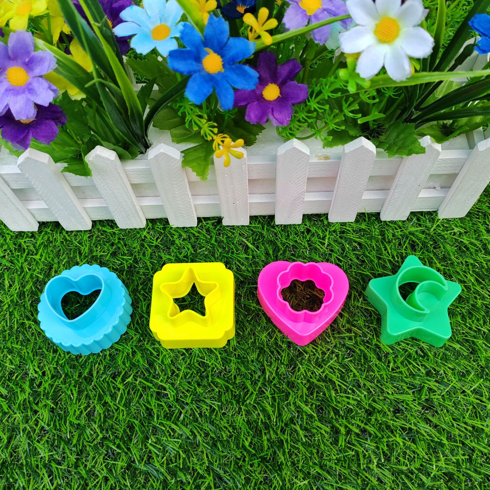 Venta directa de fábrica, juguetes espaciales para niños, moldes de arena, accesorios de barro de color, modelos, arena engrosada, herramientas de arena al por mayor