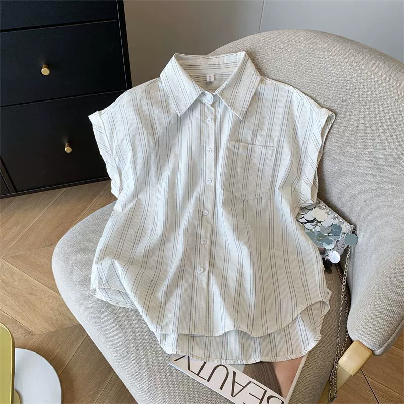 Высококачественная нишевая рубашка в полоску, летняя новая модная простая рубашка с воротником-поло, белый топ с маленькими летящими рукавами для женщин