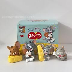 国境を越えた新製品トレンディなブラインドボックストムとジェリーガシャポントムジェリー装飾品人形おもちゃフィギュア