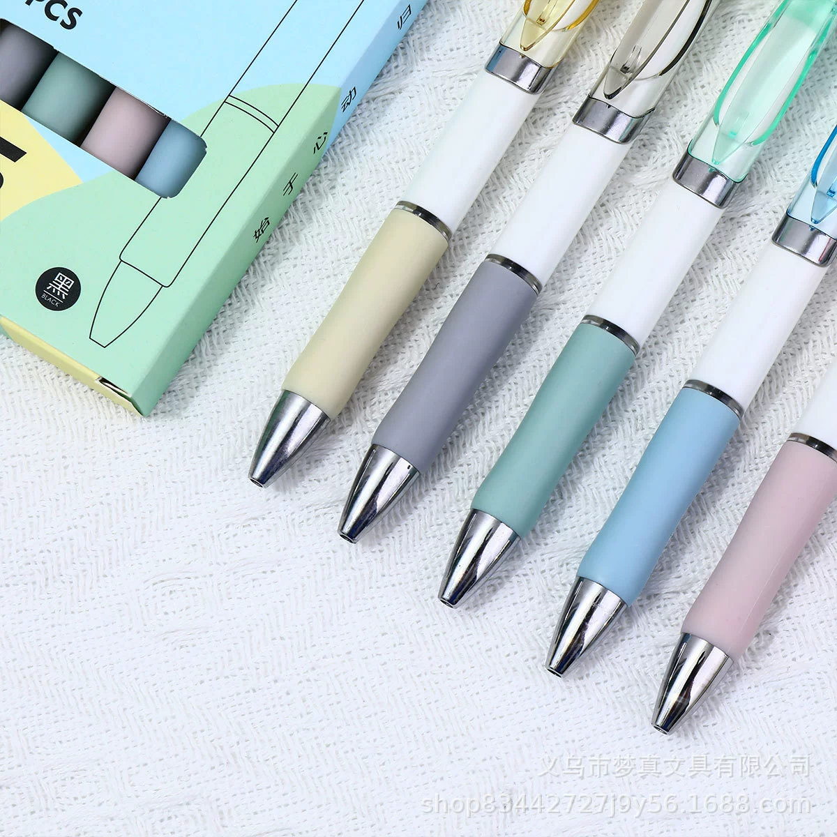 Cute rollerball pen, black bullet for elementary school students