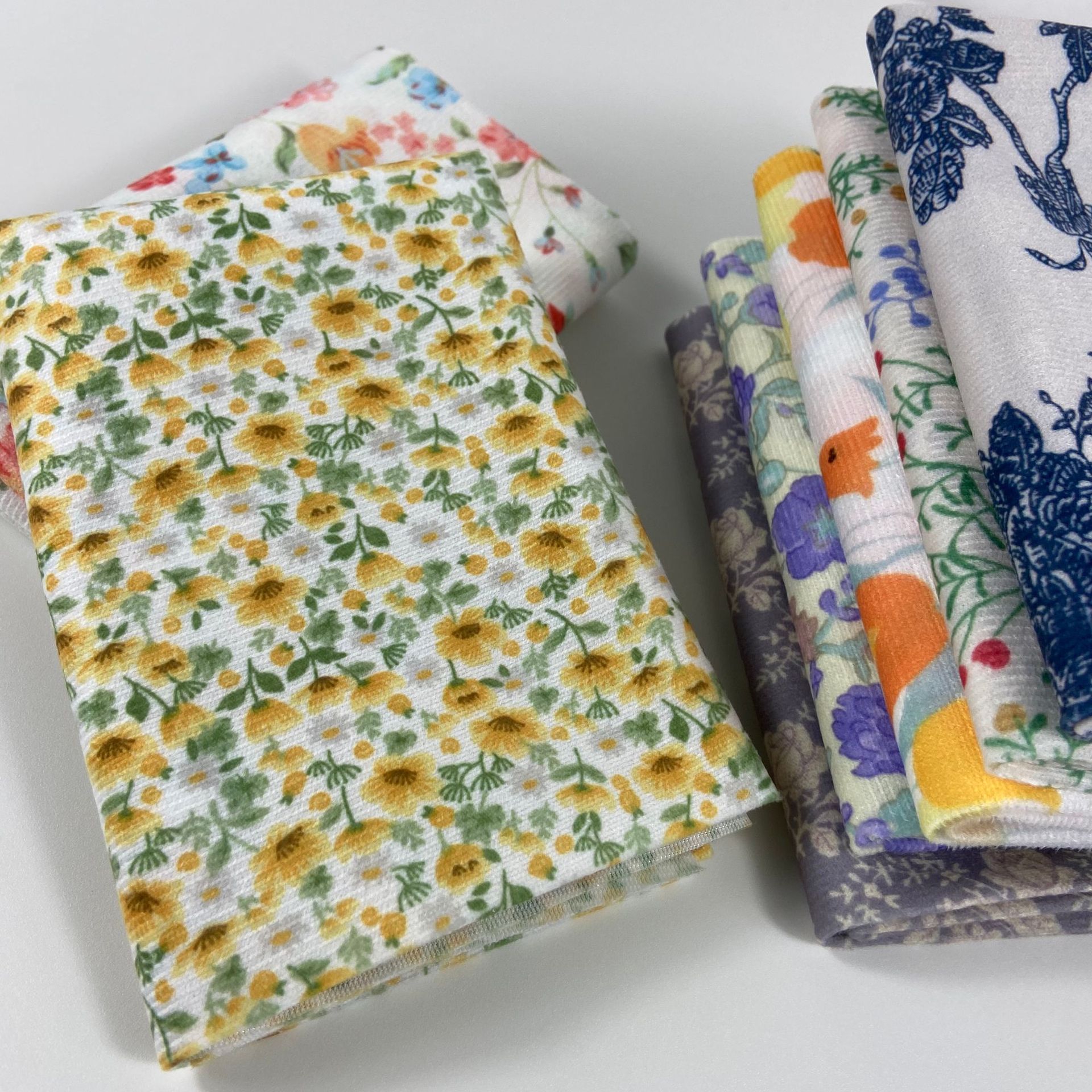 Fábrica al por mayor en stock nueva Corea del Sur ins pequeña silla floral mantel impreso TELA ESCOCESA decoración hogar paño