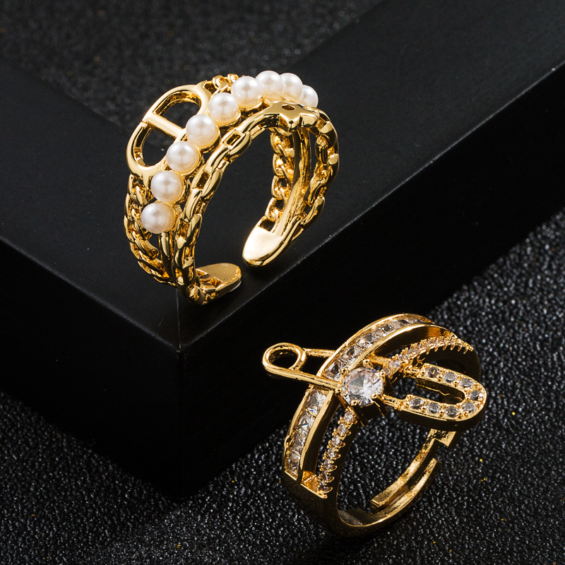 fashionable copper geometric trend ring with zircon pearl