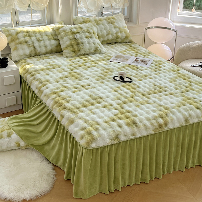 Thickened Winter Rabbit Plush Bed Skirt Single Piece Fleece-Lined Anti-Slip Coral Velvet Bed Surround Bedspread with Skirt Bed Sheets Three-Piece Set
