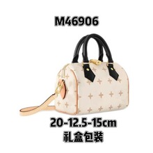 �羳�¿�ɳ����ͷ��Ůʿ�����б��������Ů��һ����H����