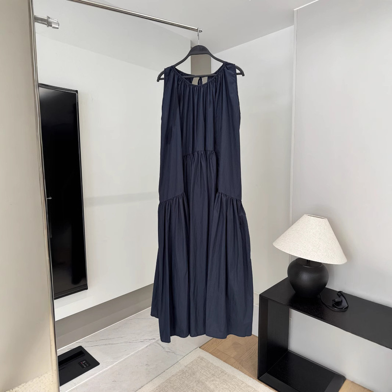 25 Spring Women's Round Neck Sleeveless Pleated Draped Layered Stitching Long Dress Midi dress U0220311018