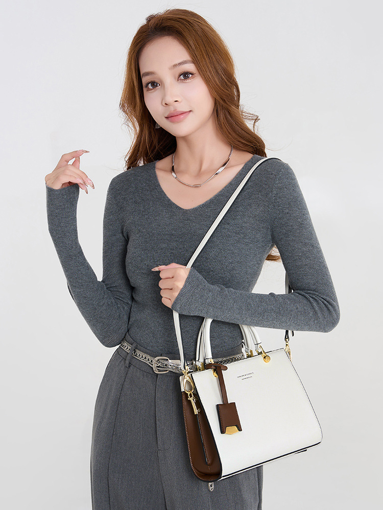 Túi đeo chéo nữ da thật phong cách Lady Dior, thiết kế quai xách tay và đeo chéo, dung tích lớn, kiểu dáng thời trang thu đông — Màu trắng be
