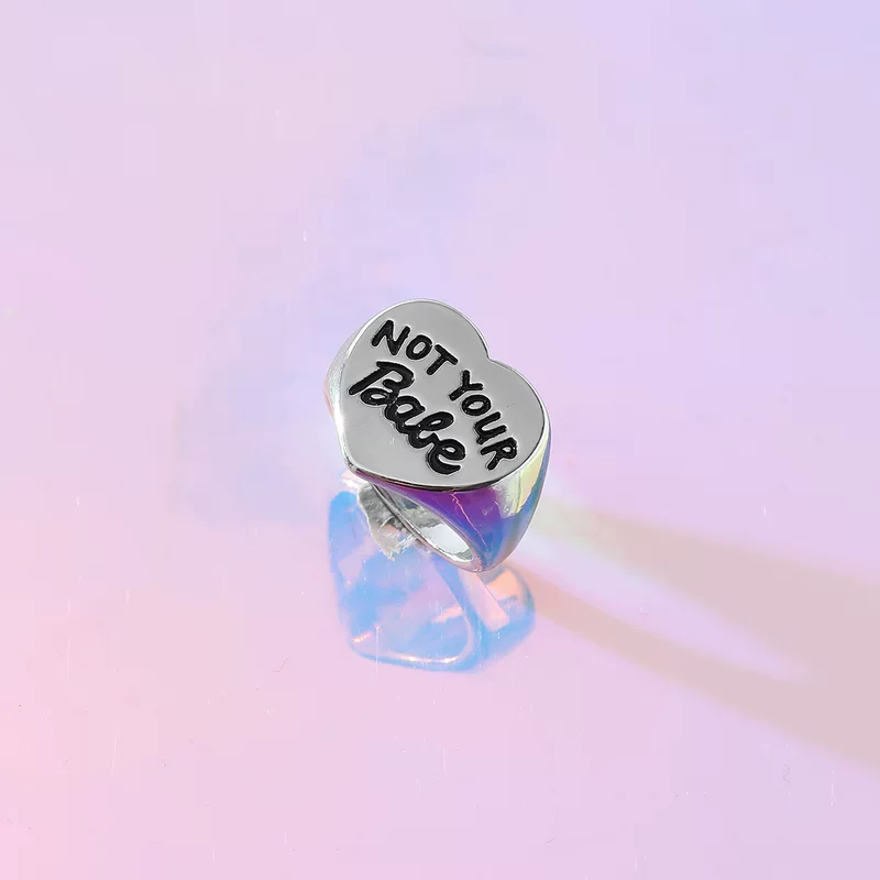 Brand accessory, ring heart shaped with letters, Amazon, 2 carat