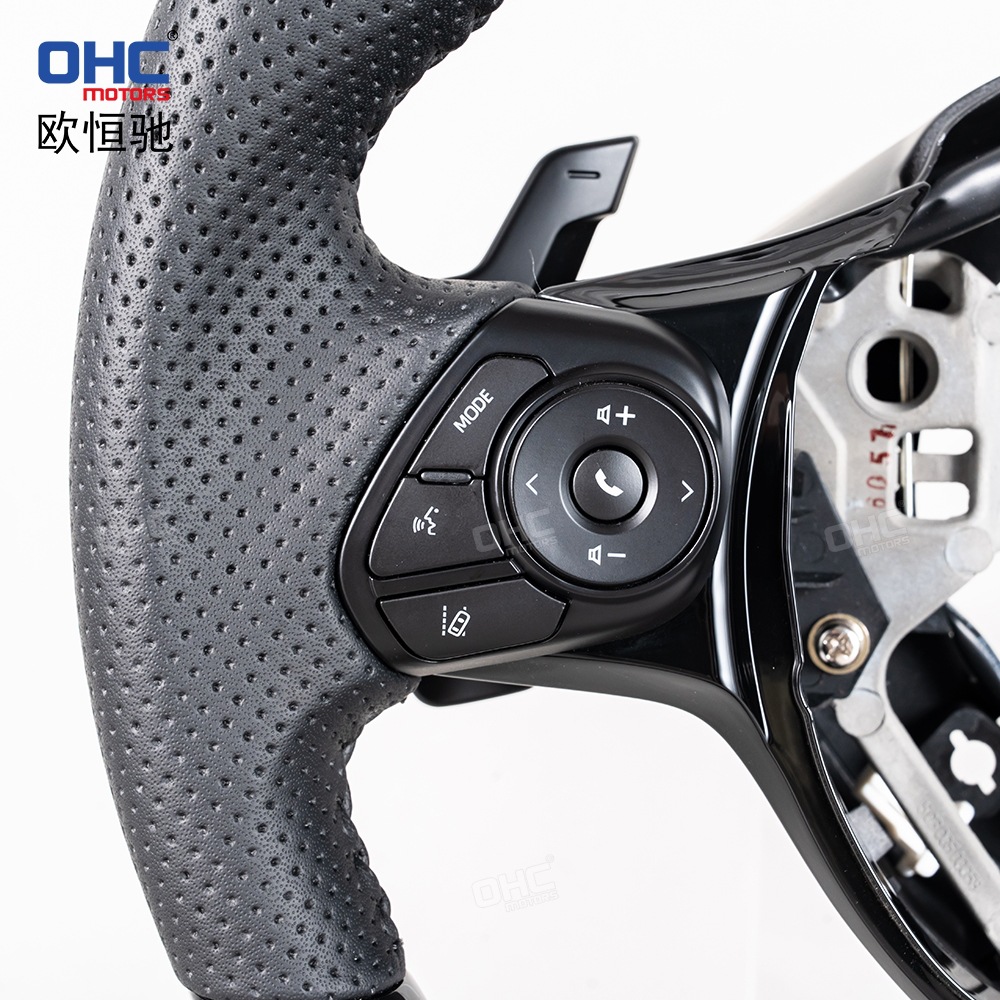 Suitable for 18-23 Toyota 86 Subaru modified and upgraded spray-painted black car steering wheel assembly