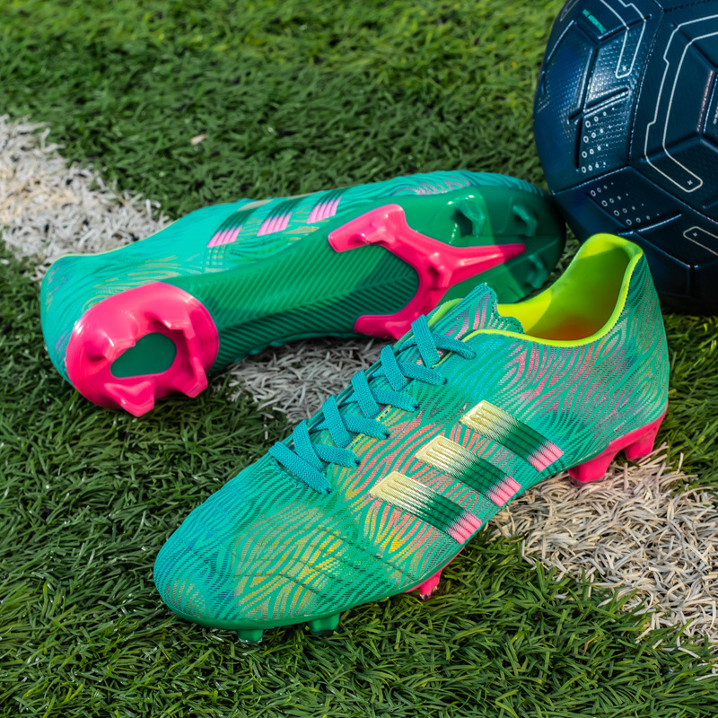 En stock zapatos de fútbol uñas largas para hombres y mujeres de bajo-top antideslizante más tamaño zapatillas deportivas transpirables zapatos de entrenamiento para adultos de moda que absorben los golpes