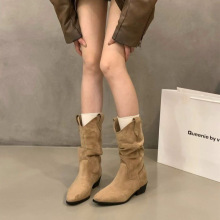 粗跟卡其色绒面堆堆中筒骑士靴女靴子2025秋冬季尖头V口瘦瘦短靴