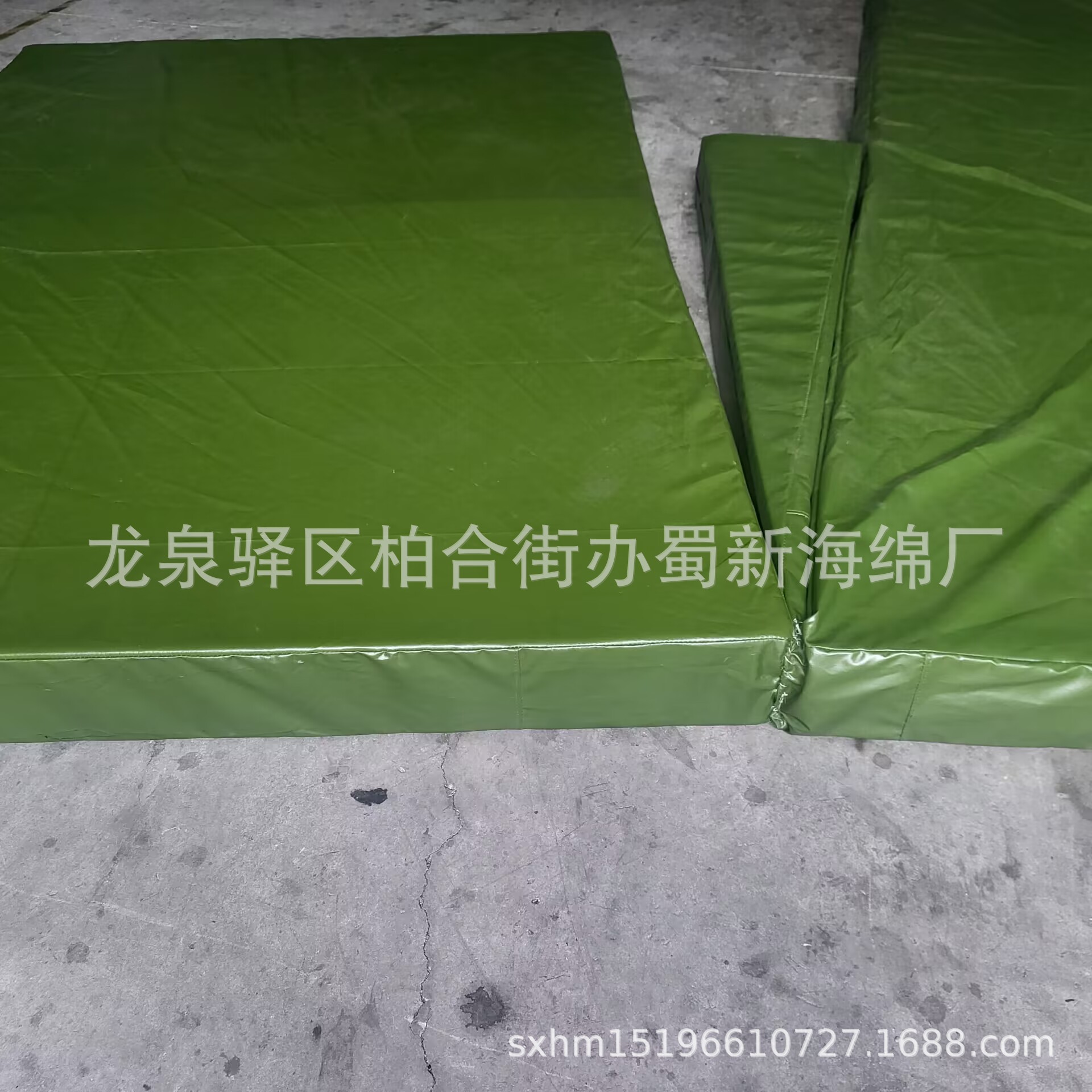 厂家供应帆布套高密度运动垫子/帆布套攀岩垫子/逃生垫子