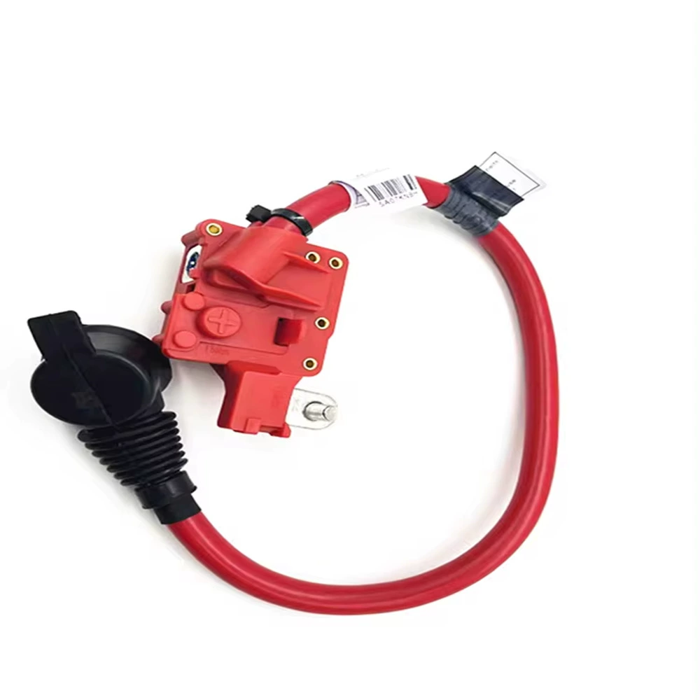 Аккумуляторная батарея положительный провод F10 F11 F07 F12 E82 5 серии 61129217036