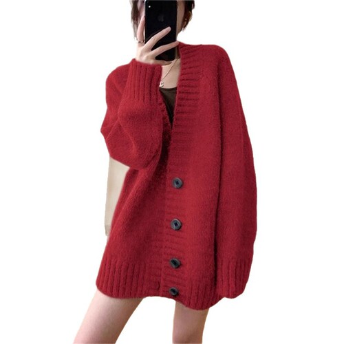 Hong Kong-style Korean-inspired relaxed-fit knitted cardigan for women, 2025 autumn/winter new arrival—mid-length, perfect for petite figures, ideal as an outerwear sweater jacket.