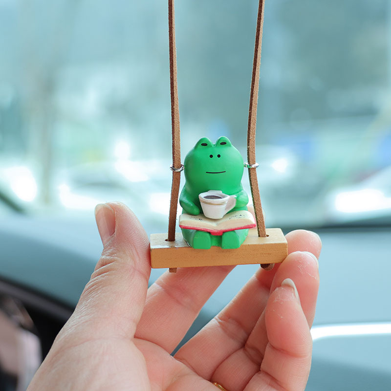 Cartoon frog sitting sofa cross-border car decoration interior pendant pendant car pendant decoration