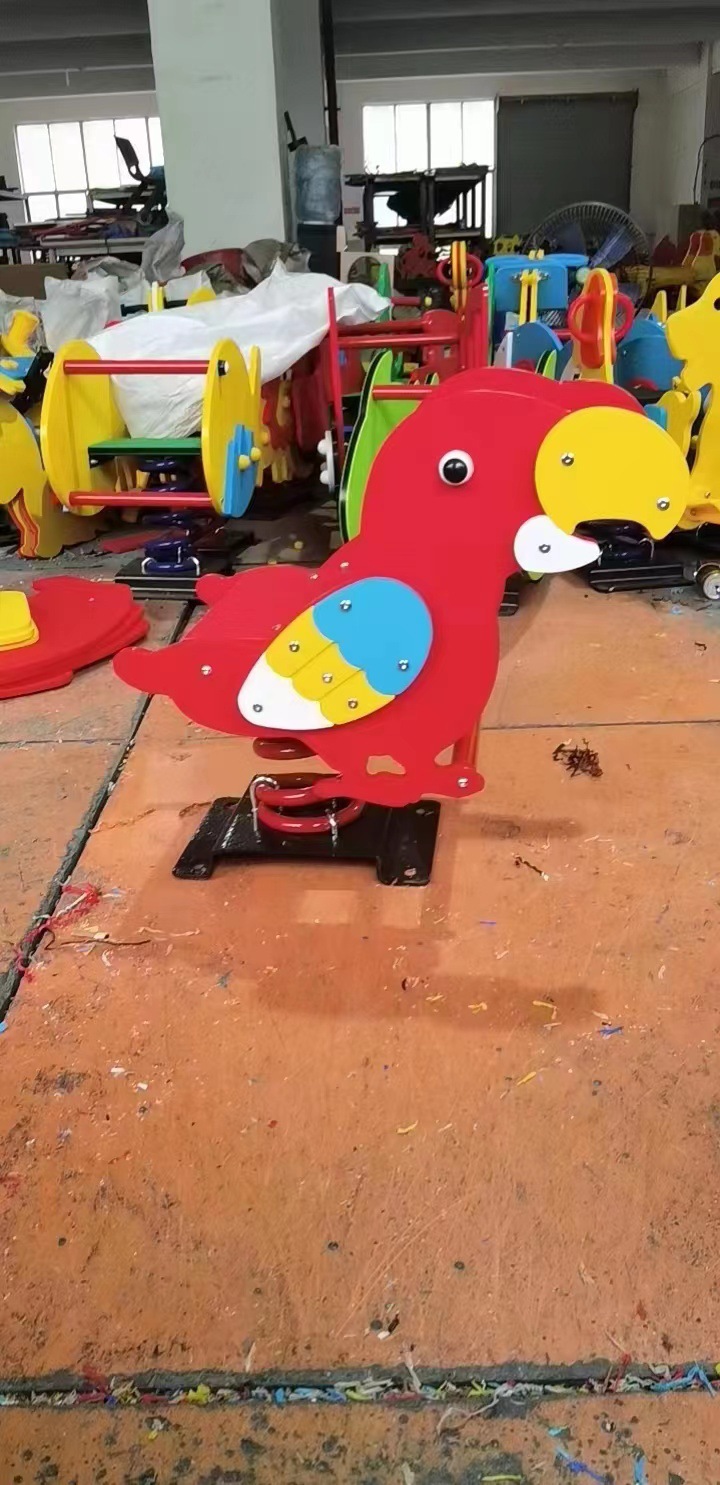 Caballo de Troya al aire libre caballo mecedora para niños individuales y dobles primavera de dibujos animados sacudiendo Yaole instalaciones de entretenimiento Balancín comunitario multifuncional