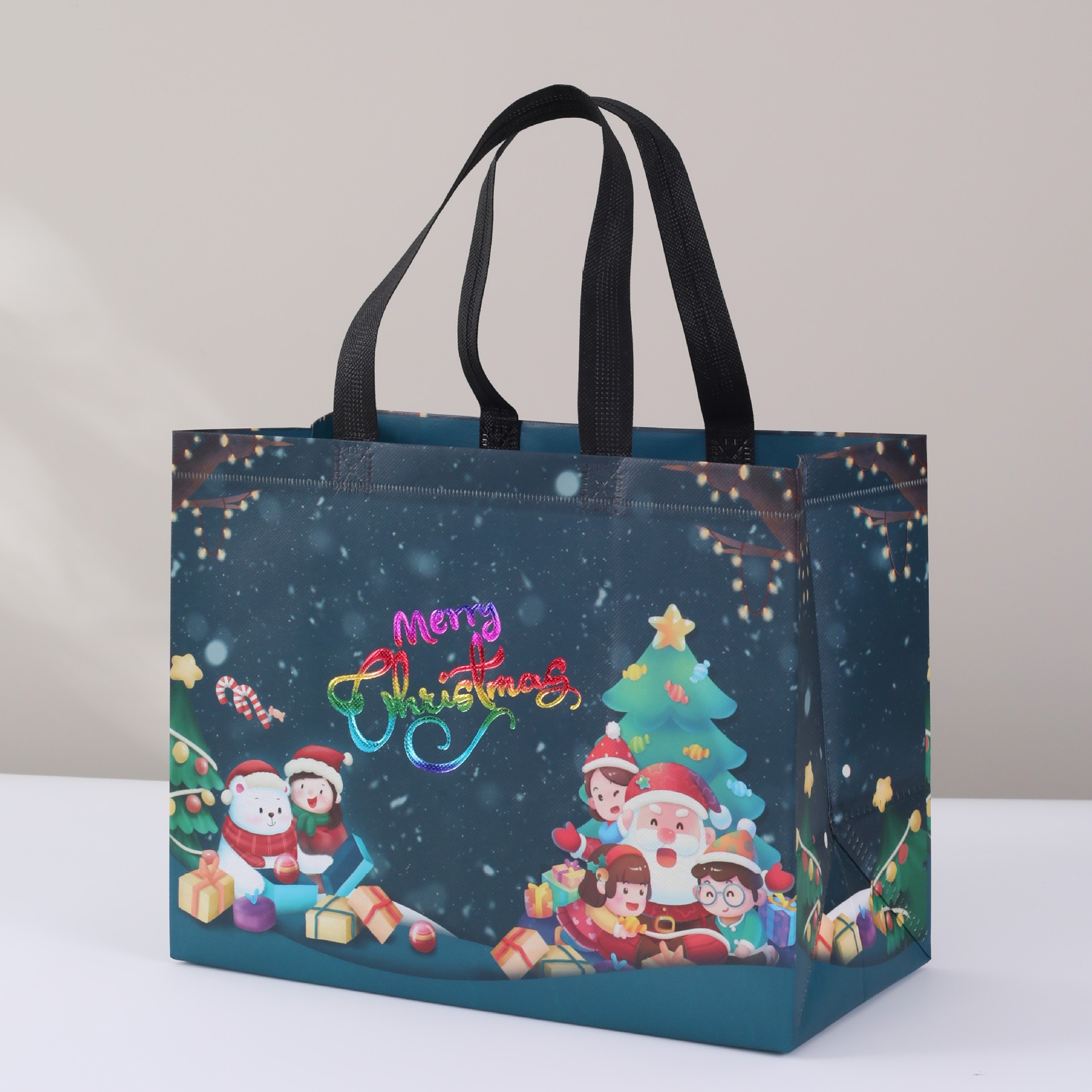 Navidad 8; alto 25 ancho 32 lado 17