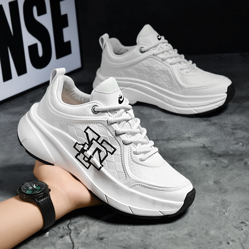 Zapatos retro retro de suela gruesa de moda 2025 primavera nuevos zapatos blancos para hombres altos zapatos deportivos casuales