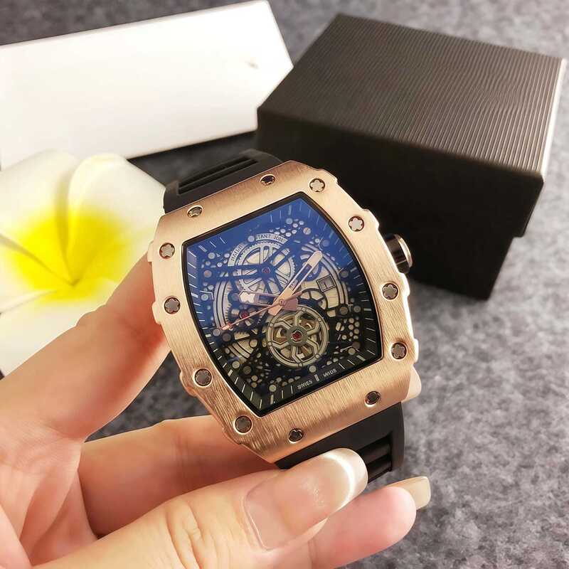 Foreign trade wood grain wine barrel watch fashion Joker hollow watch manufacturers supply business men's quartz calendar wrist watch