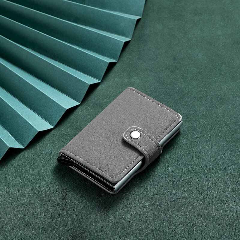 Nuevo tipo de metal automático pop-up bolsa de tarjetas para hombres y mujeres, cartucho anti-magnetizado, caja de tarjetas exquisita y simple, ultra-delgada