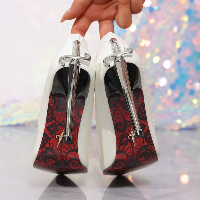 Metal scepter high-heeled stilettos, comfortable for the feet, genuine soft leather, printed red sole, pointed toe women's shoes, dagger design, high-end patent leather single shoes Metal scepter high-heeled stilettos, comfortable for the feet, genuine soft leather, printed red sole, pointed toe women's shoes, dagger design, high-end patent leather single shoes
