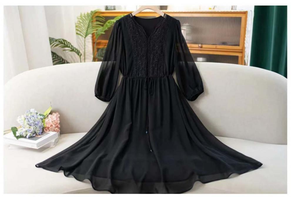 Elegant White Embroidered Chiffon Dress Loose Holiday Long Skirt V-neck Polyester Fabric A-line Silhouette New Style display picture 11