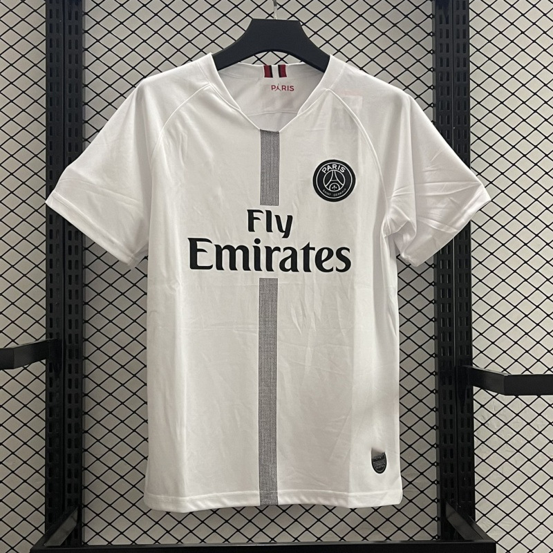 パリのサッカー服の古い試合のシャツの人気のあるデザインのスポーツの半袖のマンチェスター・ユナイテッドの皇馬は番号を印刷することができます。|undefined