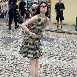 格子韩版法式无袖吊带连衣裙新款夏季显瘦收腰背心复古气质短裙