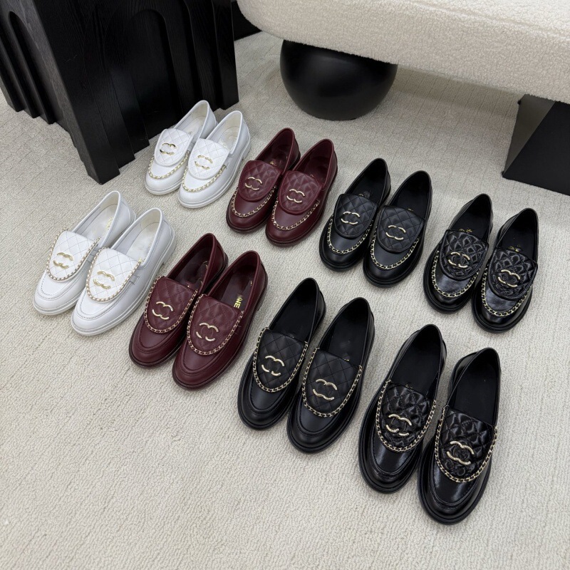 Authentic Chanel-Style Quilted Double-C Genuine Leather Women's Shoes 2025 New Thick-Soled Slip-On Retro Loafers Authentic Chanel-Style Quilted Double-C Genuine Leather Women's Shoes 2025 New Thick-Soled Slip-On Retro Loafers