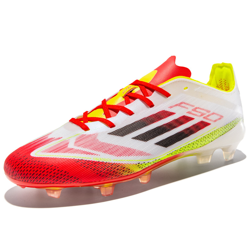 2025 nueva moda transfronteriza zapatos de entrenamiento deportivo transfronterizos clavos cortos bajos estudiantes fábrica de zapatos de fútbol juvenil