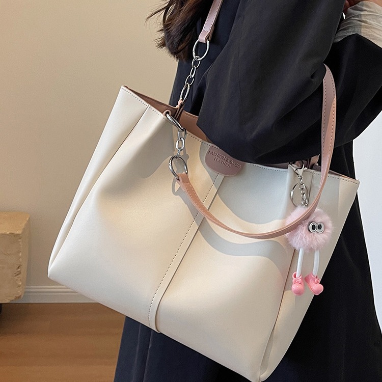 클래스 가방 여성의 대용량 2024 새로운 여름 핫 올 매치 숄더 백 대학생 통근 토트 백