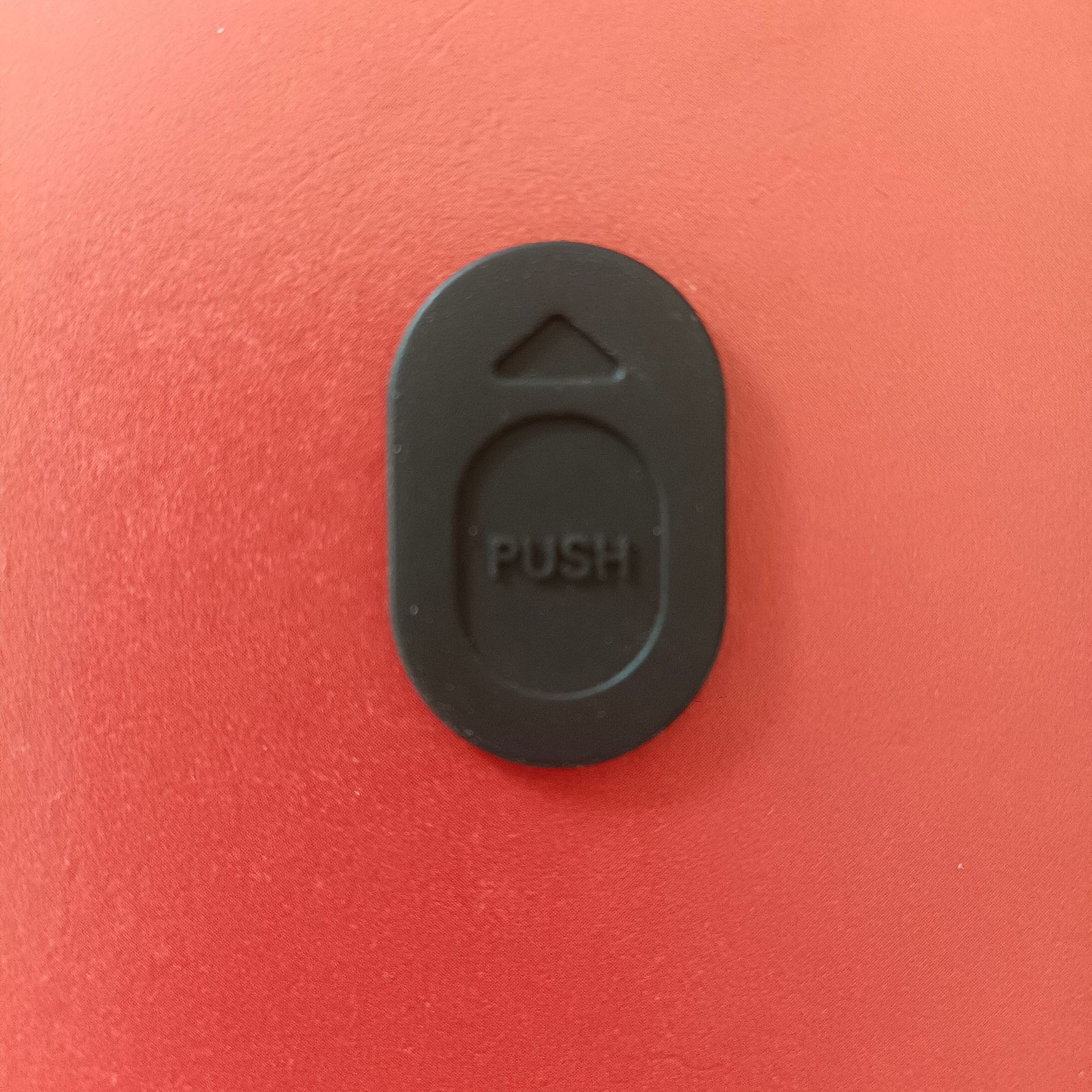 厂家供应火柴盒硅胶扣精品盒硅胶按键抽屉盒黑色推拉硅胶扣推拉盒