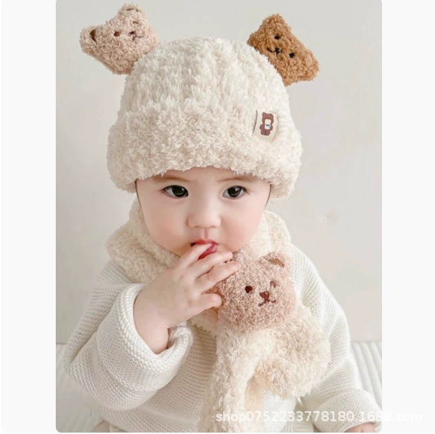 Плюшевый детский комплект из шапки и шарфа с медведем, осенне-зимний комплект для защиты ушей ребенка, теплый и милый цельный комплект из двух предметов, утолщенный и милый