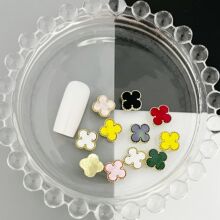 新款爆款美甲四叶草合金饰品 网红指甲装饰黑白色四叶草配饰