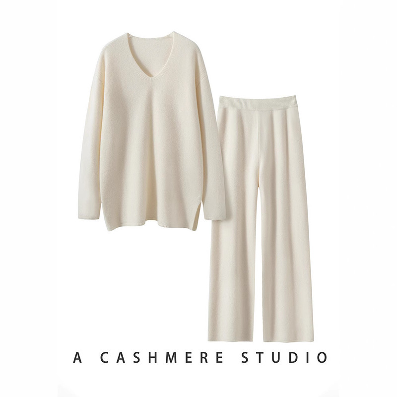 Autumn and Winter Cashmere Suit Women's V Neck Open Side Slit Sweater Knitted Cashmere Sweater Wide Leg Pants Fashionable Two-Piece Loose Set Autumn and Winter Cashmere Suit Women's V Neck Open Side Slit Sweater Knitted Cashmere Sweater Wide Leg Pants Fashionable Two-Piece Loose Set