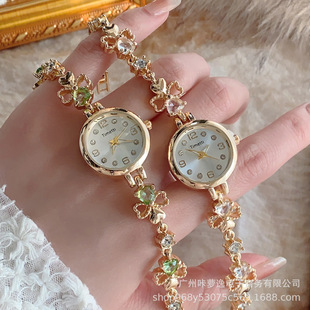�r�П��N���~����月A���PŮʿʯӢ������С�����ճ����e�ٴ�